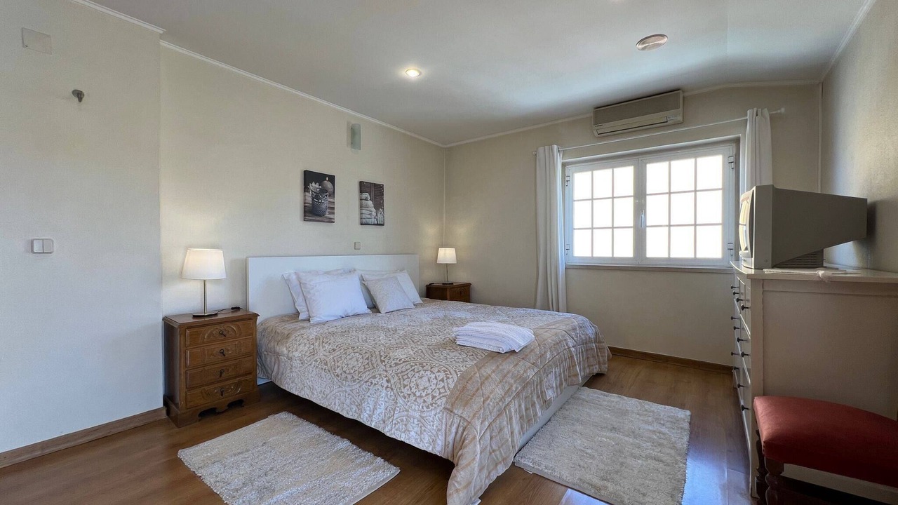 Photo of Bedroom in Vila Nogueira de Azeitao