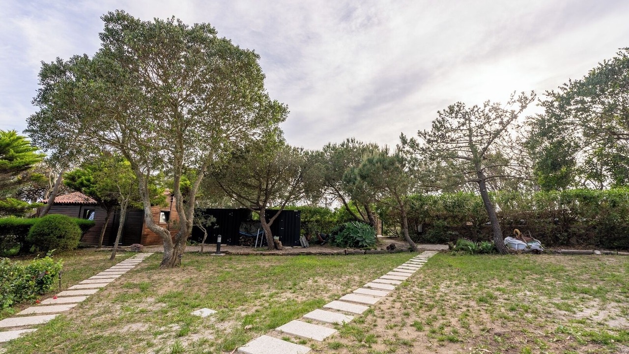 Photo of Outdoor in Monserrate