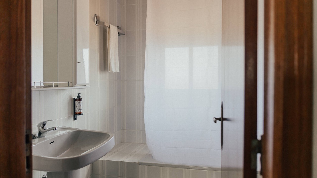 Photo of Bathroom in Torreira
