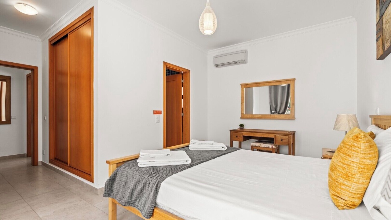 Photo of Bedroom in Porto de Mos