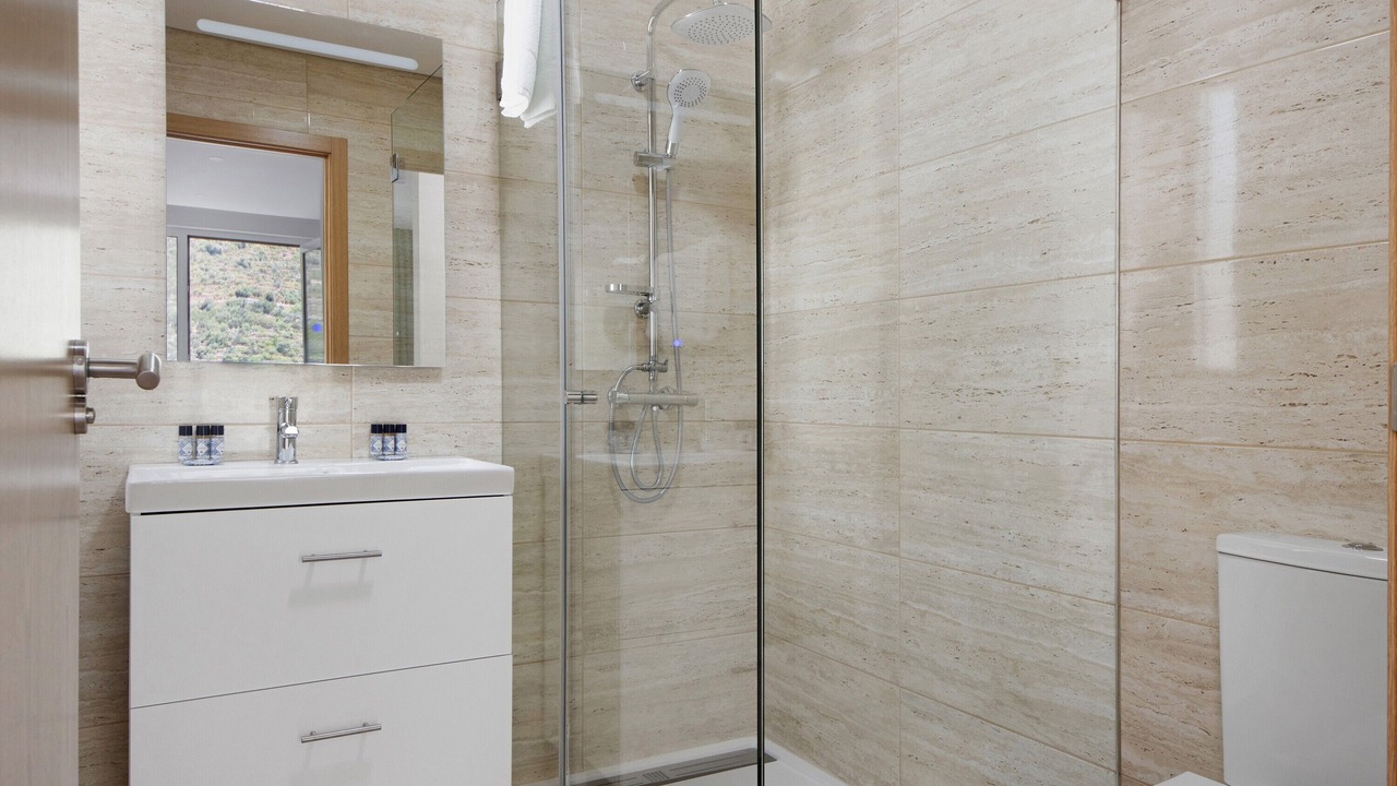 Photo of Bathroom in Armamar