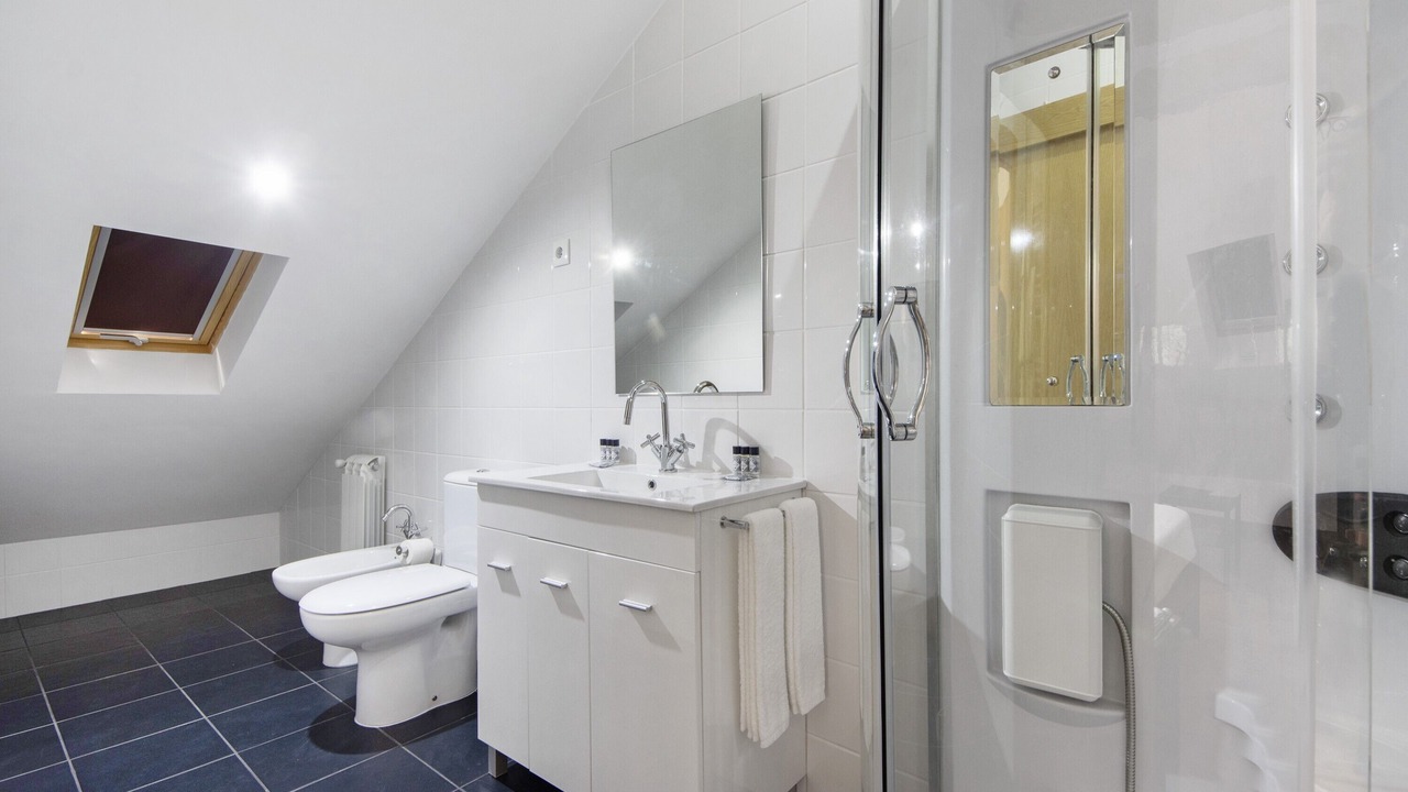 Photo of Bathroom in Armamar