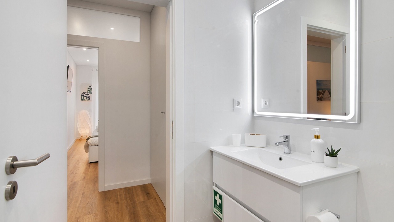 Photo of Bathroom in Faro City Centre