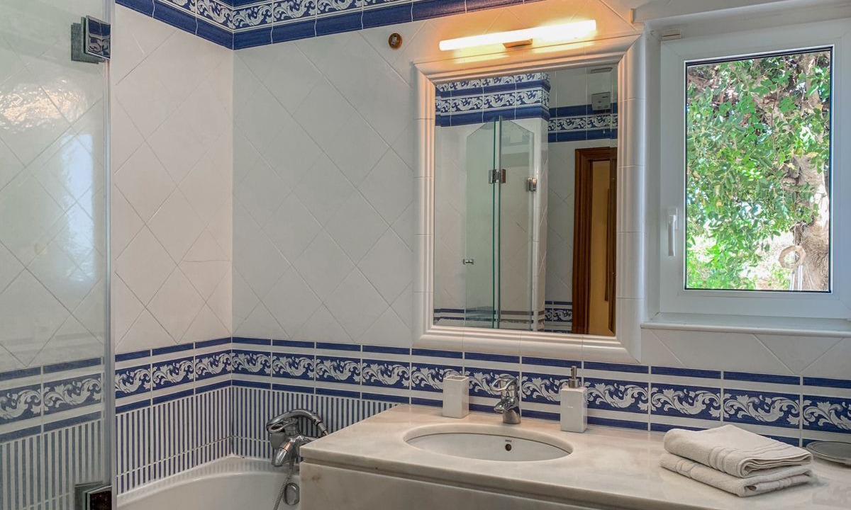 Photo of Bathroom in Quinta das Raposeiras