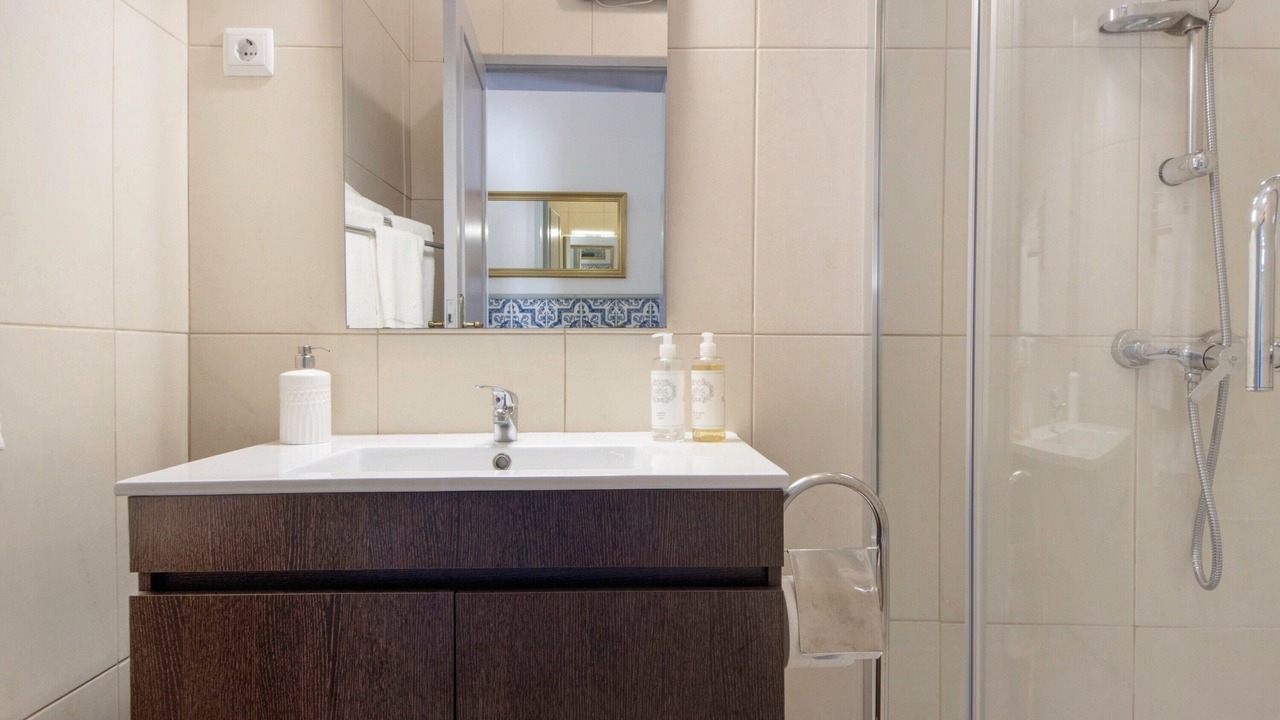 Photo of Bathroom in Provesende