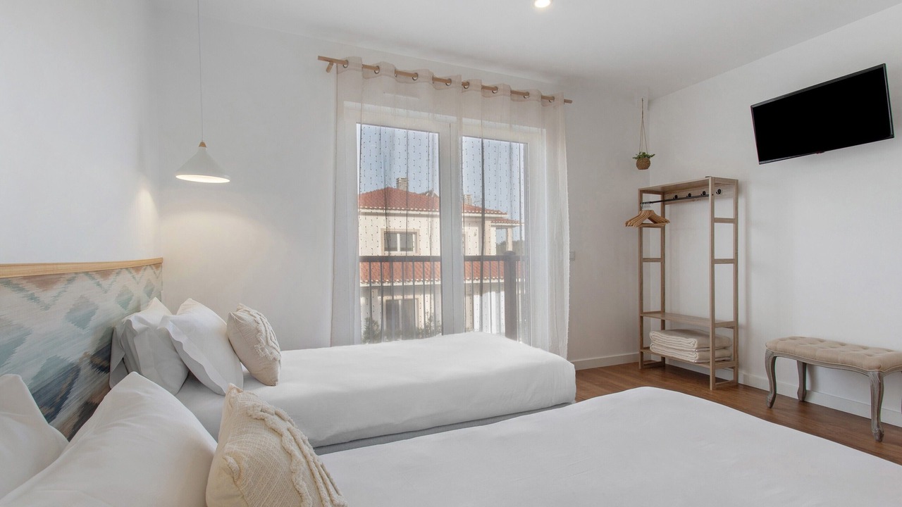 Photo of Bedroom in Raposos