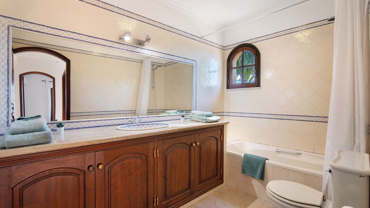 Photo of Bathroom in Castelo