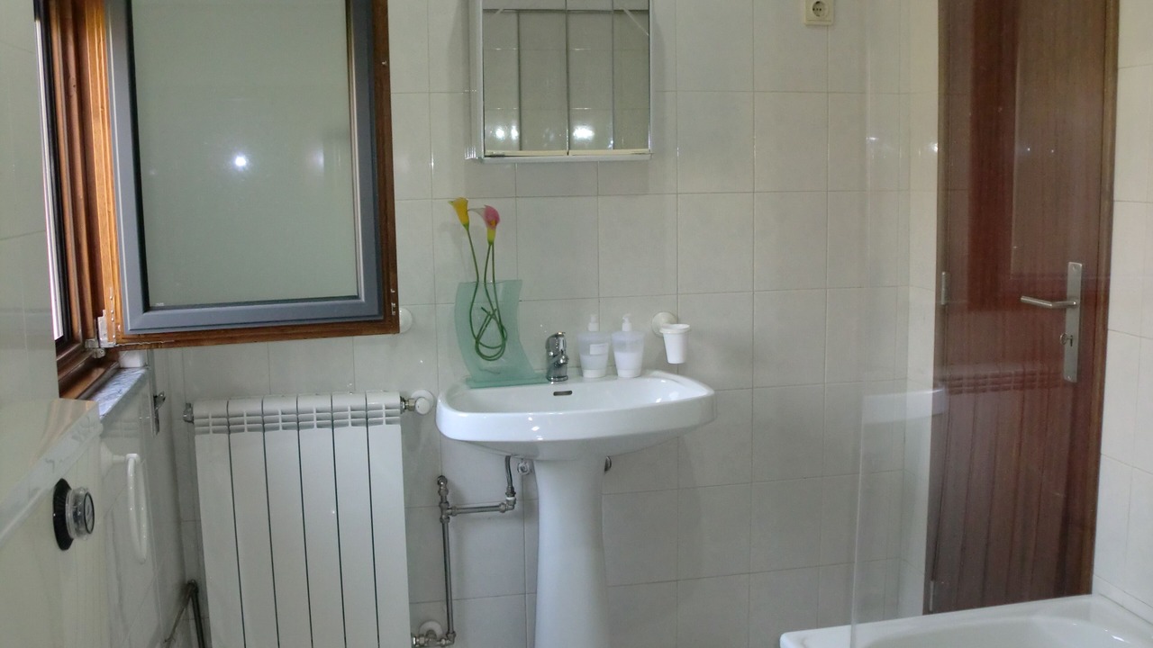 Photo of Bathroom in Molares