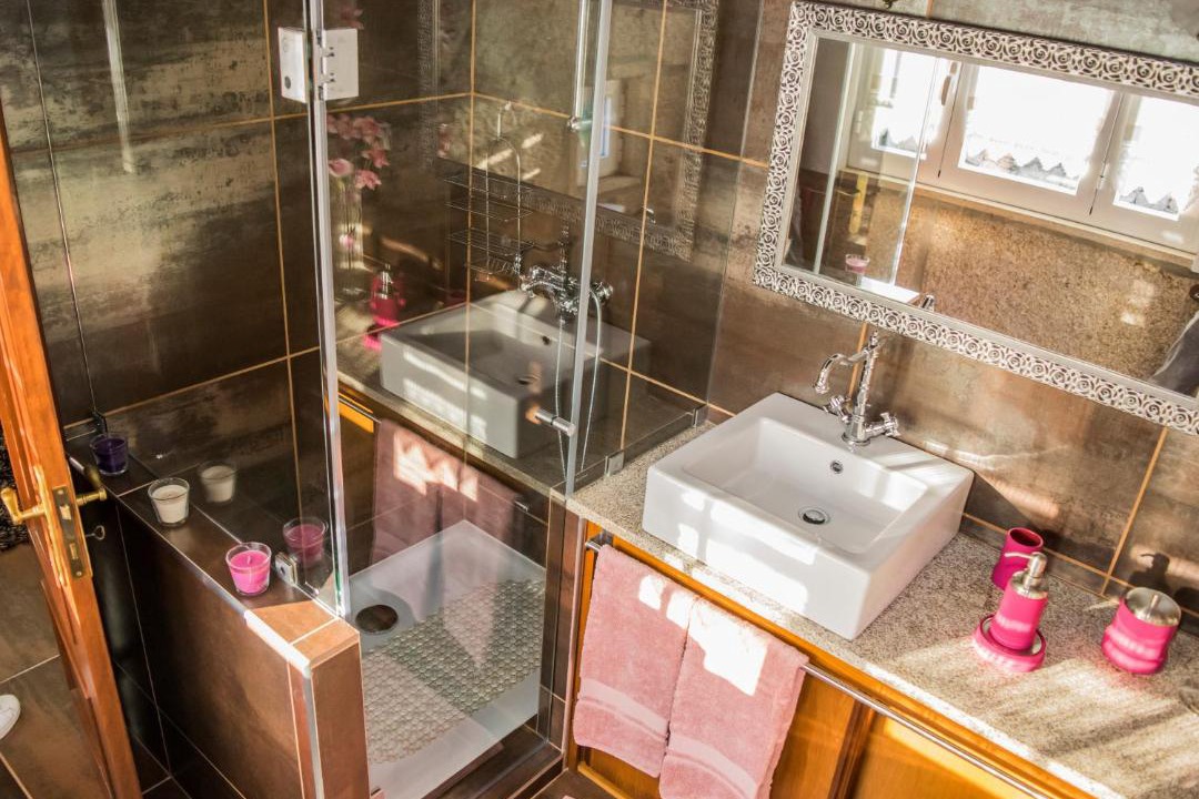 Photo of Bathroom in Arcos de Valdevez