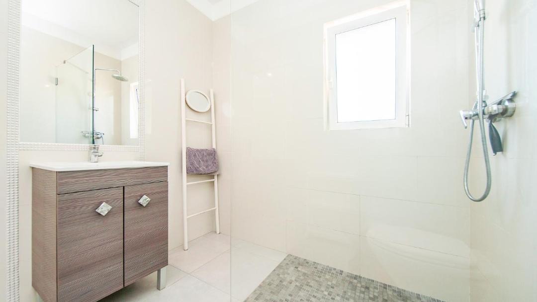 Photo of Bathroom in Vale de Centianes