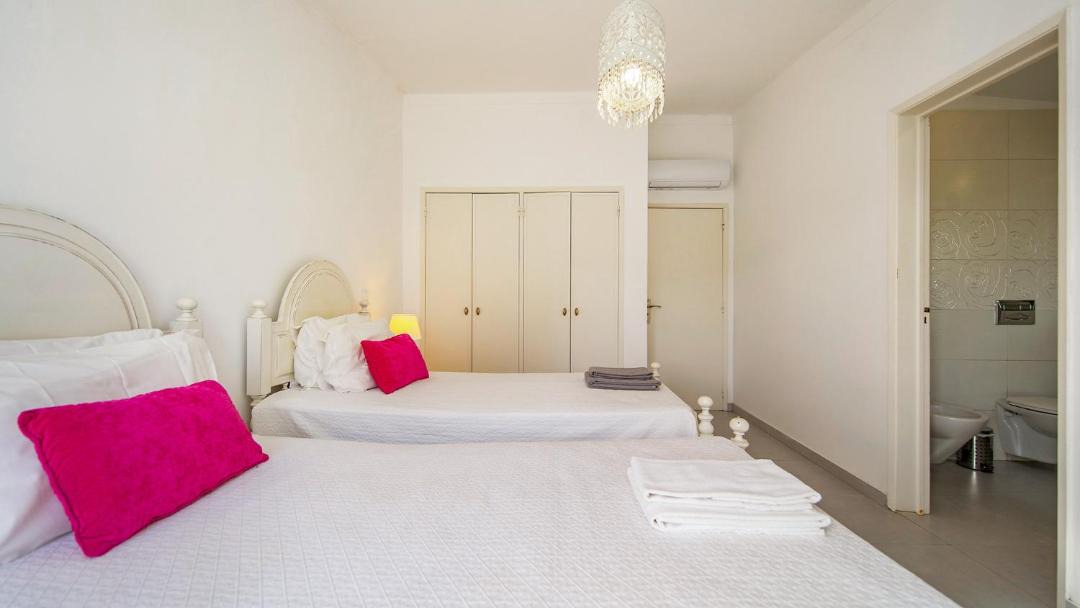 Photo of Bedroom in Vale de Centianes
