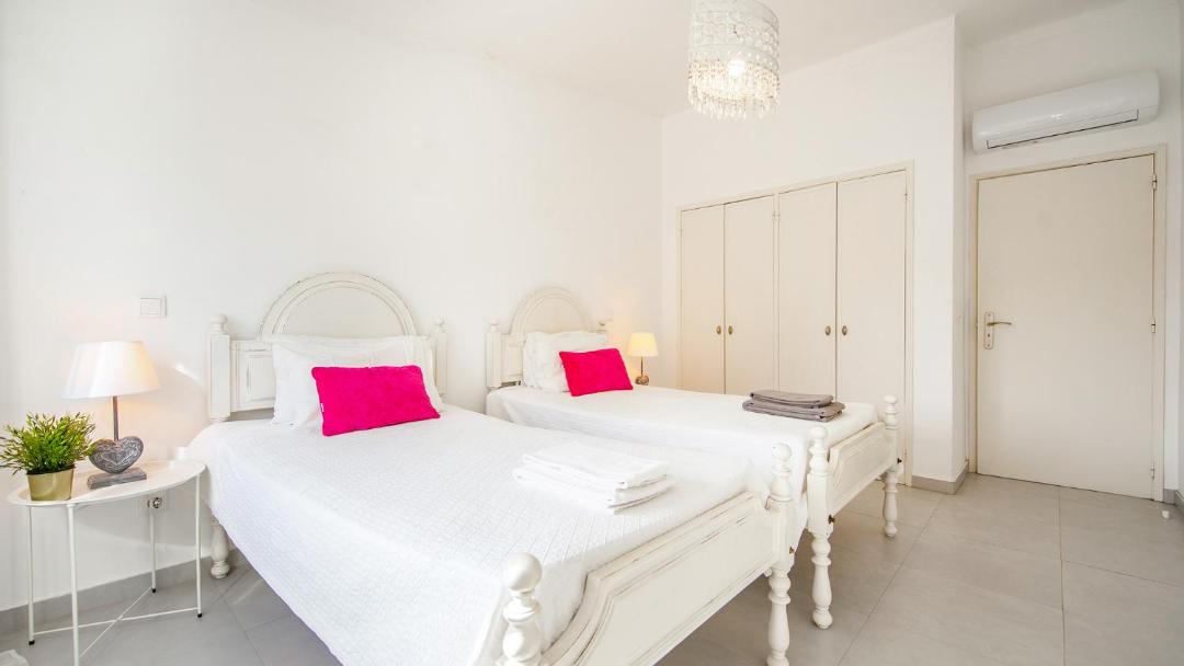 Photo of Bedroom in Vale de Centianes