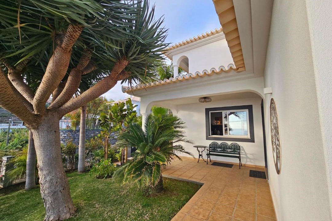 Photo of Patio Balcony in Canhas