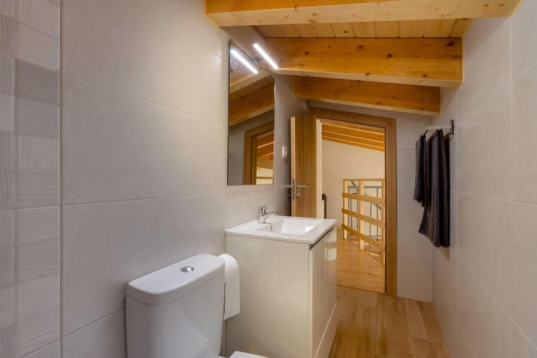 Photo of Bathroom in Almadena