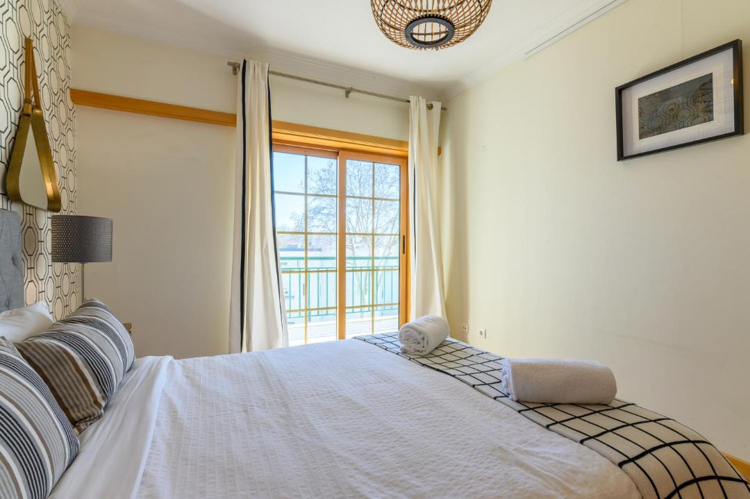 Photo of Bedroom in Carcavelos