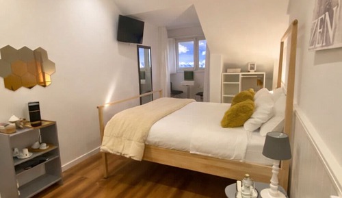 Premium River View Room