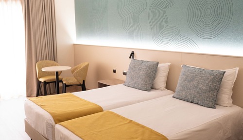 Double Room, Pool View (1 Adult)