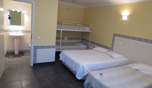 Grand Room (5 People)