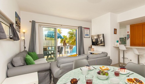 Apartment (2 Bedrooms)