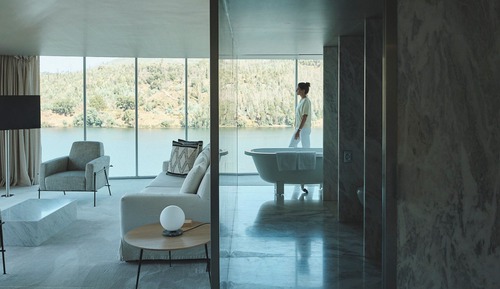 Panoramic Suite, River View (Collection)