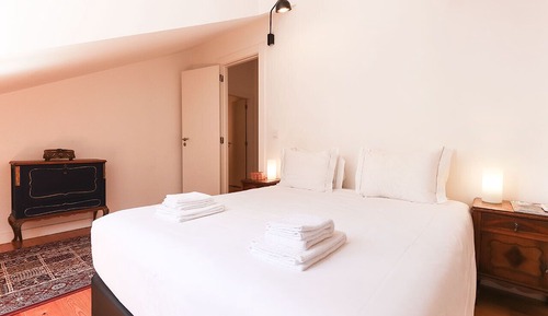 Luxury Apartment, Balcony