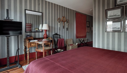 Deluxe Suite, Terrace, City View