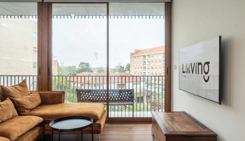 One-Bedroom Apartment with Balcony