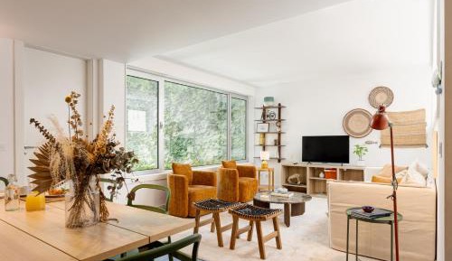 Deluxe Apartment