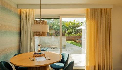 Deluxe Suite with Pateo View