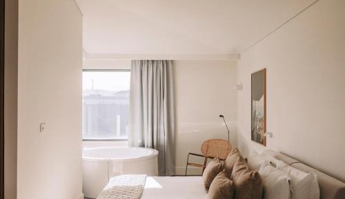 Royal Suite with View and Hot Tub