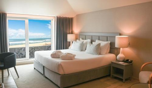 Deluxe Suite with Sea View