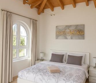 Junior Suite with Pool View