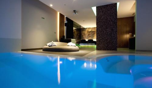 Suite with Private Pool