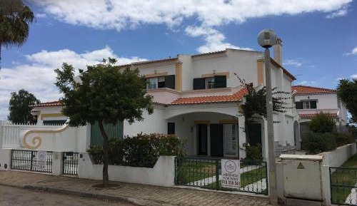 Villa - Beach Front