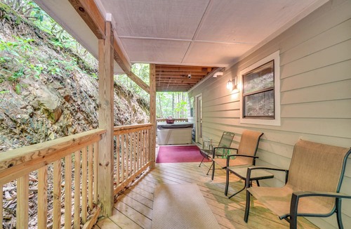 Chalet Village Cottage | Pool Access & Hot Tub! Smoky Mtn Gatlinburg Cabin