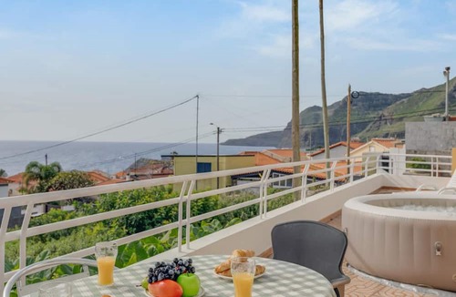 Canical House | Casa Moreira by Atlantic Holiday