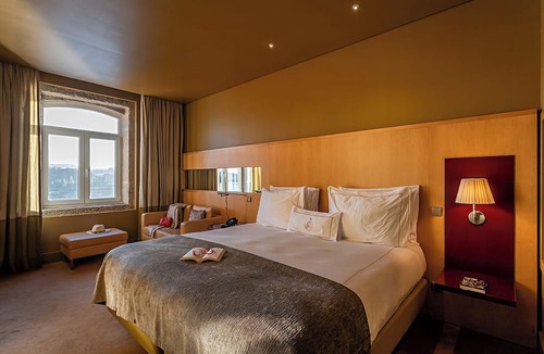 Campanha Hotel | Pestana Palacio do Freixo, Pousada & National Monument - The Leading Hotels of the World