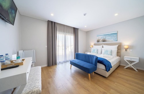 Consolacao Bed & Breakfast | Silver Seahorse Garden Retreat