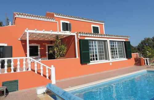 Moncarapacho e Fuseta Villa | The holiday villa for a dream holiday with beautiful views