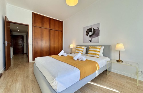 Cavacos Apartment | Quarteira Central 3 by Homing