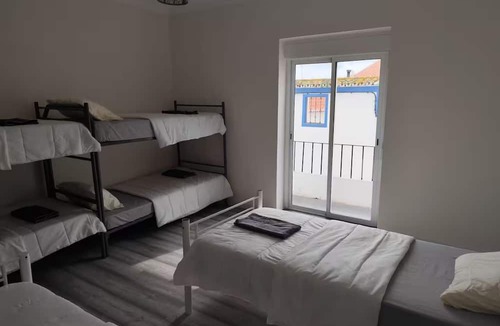 Mourao House | Charming Vacation Rental in Granja PRTGL