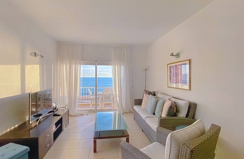 Cavacos Apartment | Yes Frente Praia III T3 HsR Quarteira