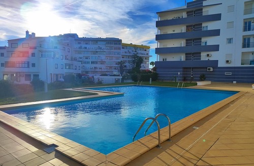 Montechoro Apartment | Albufeira Vintage Apartment by Homing