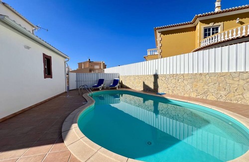 Pera Villa | Pêra Stylish Villa With Pool by Homing