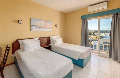 Olhao Hotel | Bela Ria Stay & Sushi.