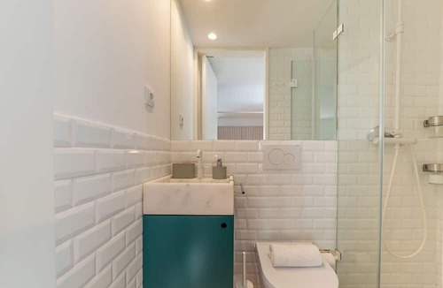 Santo Estevao Apartment | Studio 2 Downtown Lisbon Walkable Balcony