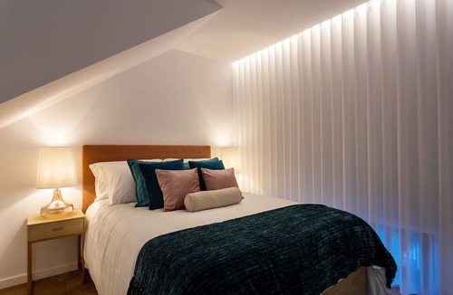 Lisbon Old Town Apartment | STUPENDO-1 BR-Center- Air conditioning
