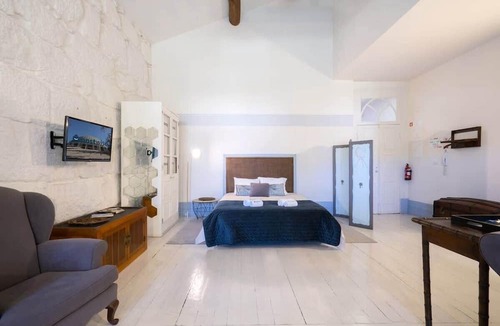 Boavista Apartment | Trendy Flat Art Porto w Balcony by HostWise