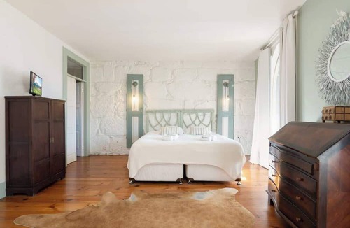 Boavista Apartment | 3 Spacious Flats w/Jacuzzi & Garden by HostWise