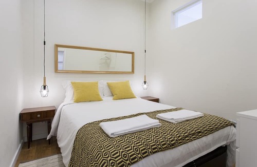 Santa Maria Maior Apartment | Central Downtown 4E up to 13guests by Central Hill